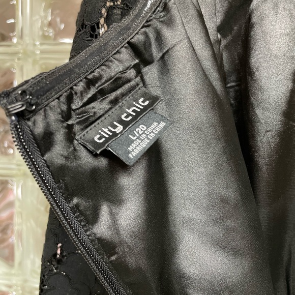 City Chic Trendy Plus Size Intriguing Off-The-Shoulder A-Line Gown Size 20W - Picture 7 of 7